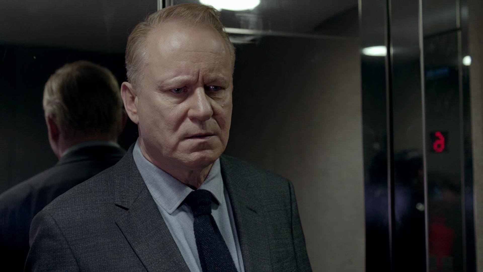 Skarsgård, Homeland Yaratıcısının Yeni Casusluk Dizisinin Setinde Görüntülendi
